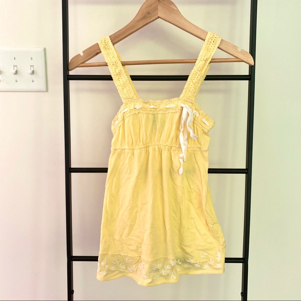 Abercrombie & Fitch Babydoll Eyelet Tank T… - Picture 2 of 8